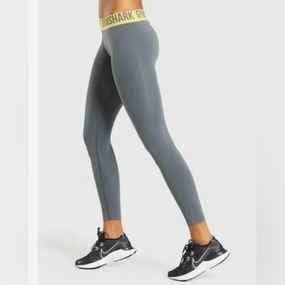 Gymshark Fit Leggings Charcoal / Yellow Size Medium NWT - Picture 5 of 8